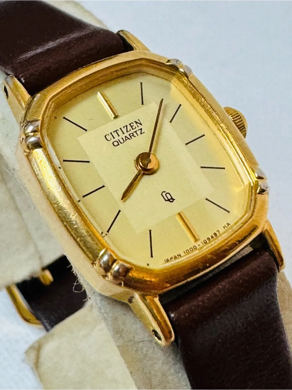 Vintage Citizen Women's Elegant Cut Corner Tank Watch Gold Leather 1000-108795